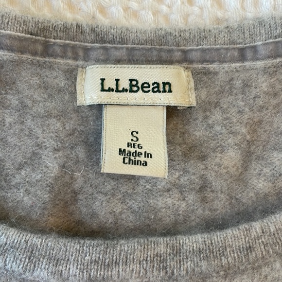 LL Bean Women’s 100% Cashmere Gray Crewneck Pullover Sweater Size S - Picture 4 of 4